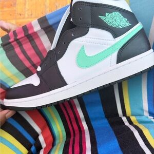 Jordan Box Label with Black and White